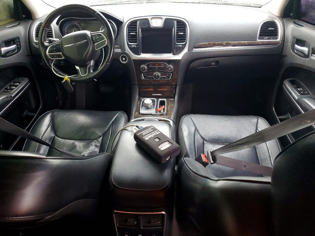 2017 CHRYSLER 300