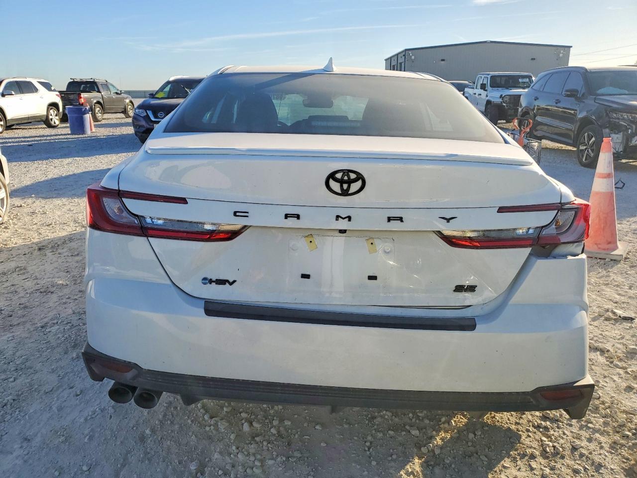2025 TOYOTA CAMRY