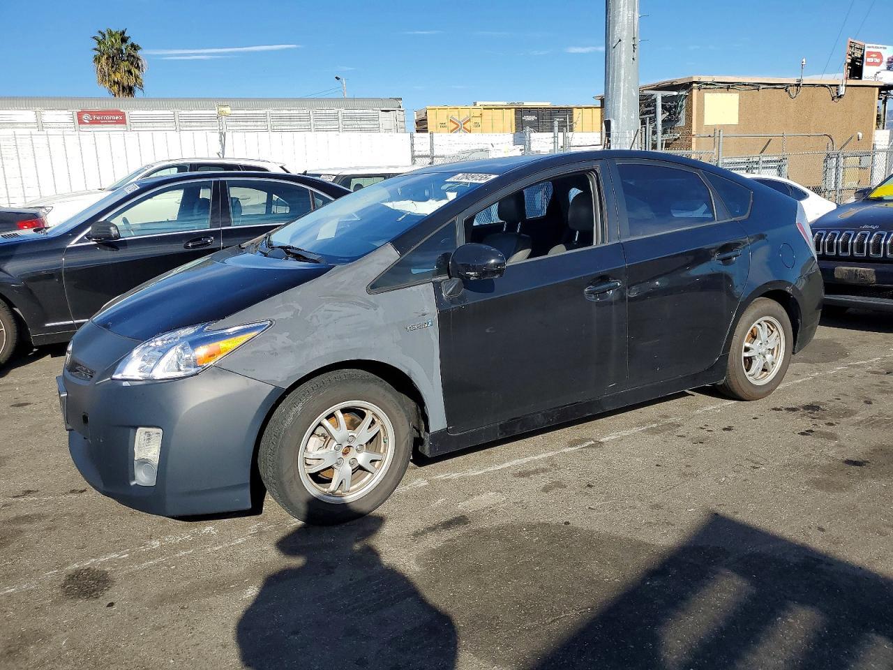 2011 TOYOTA PRIUS