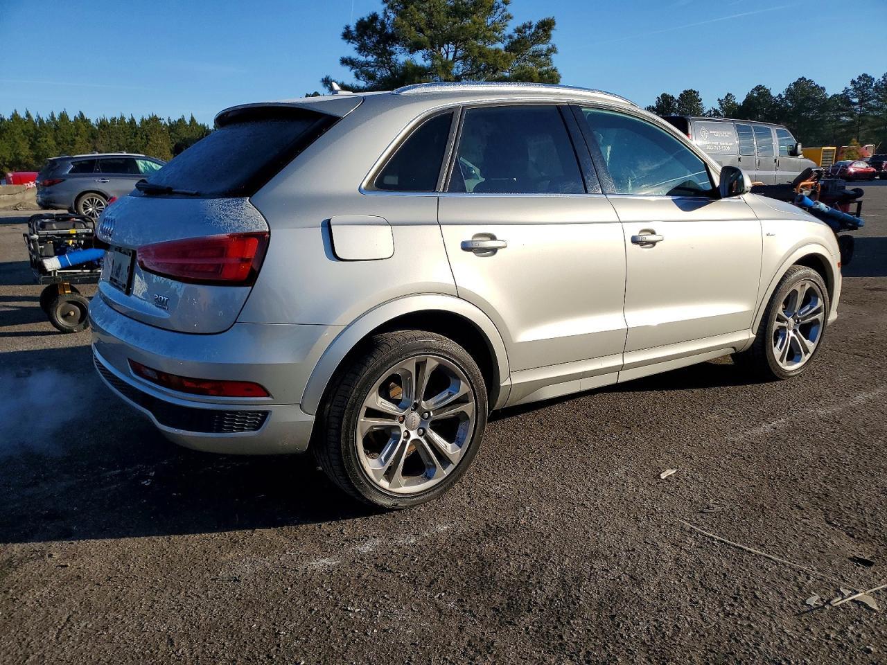 2016 AUDI Q3