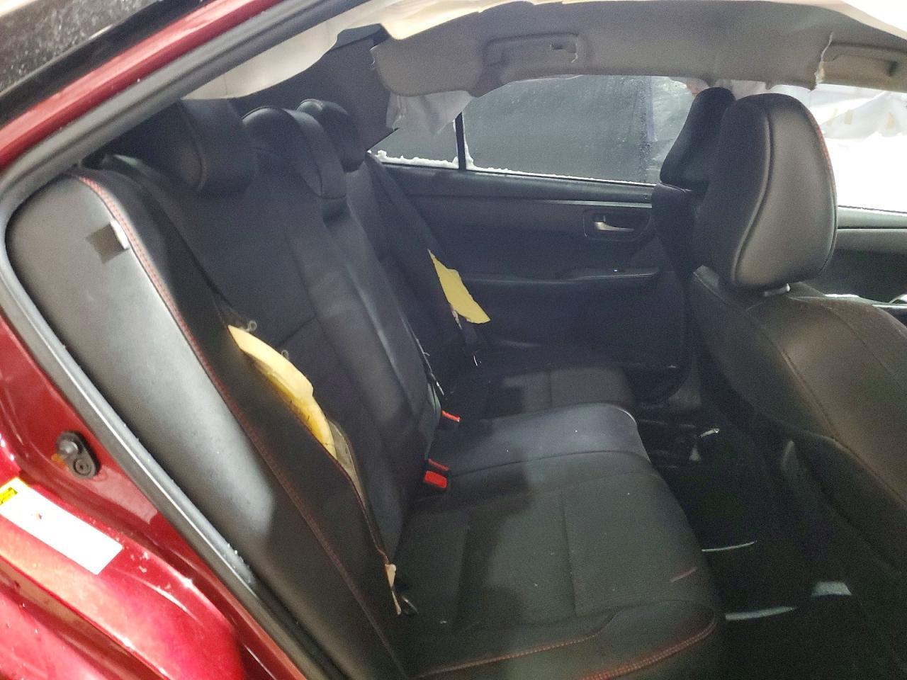 2016 TOYOTA CAMRY