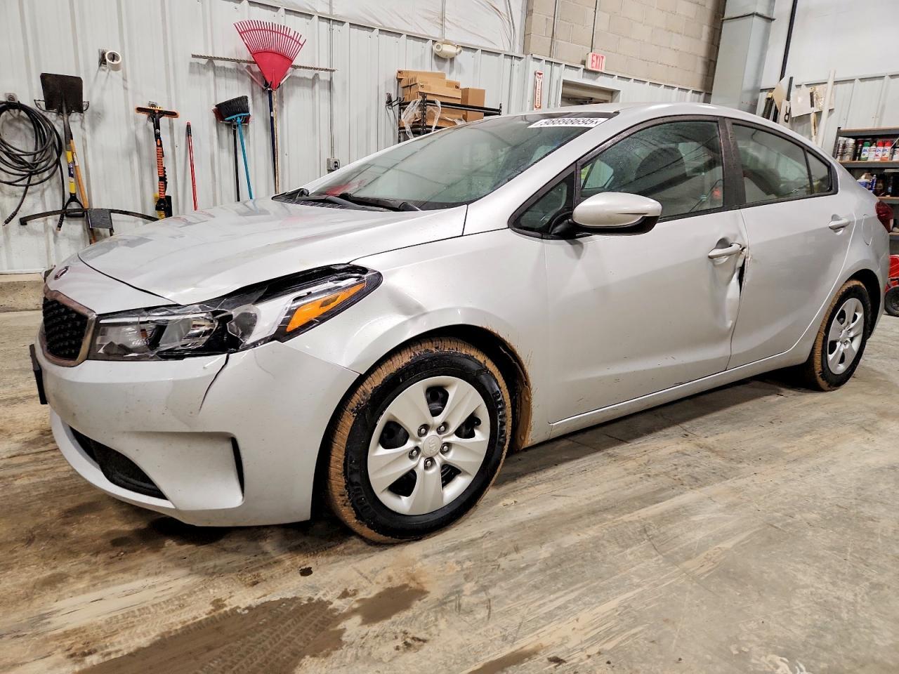 2017 KIA FORTE
