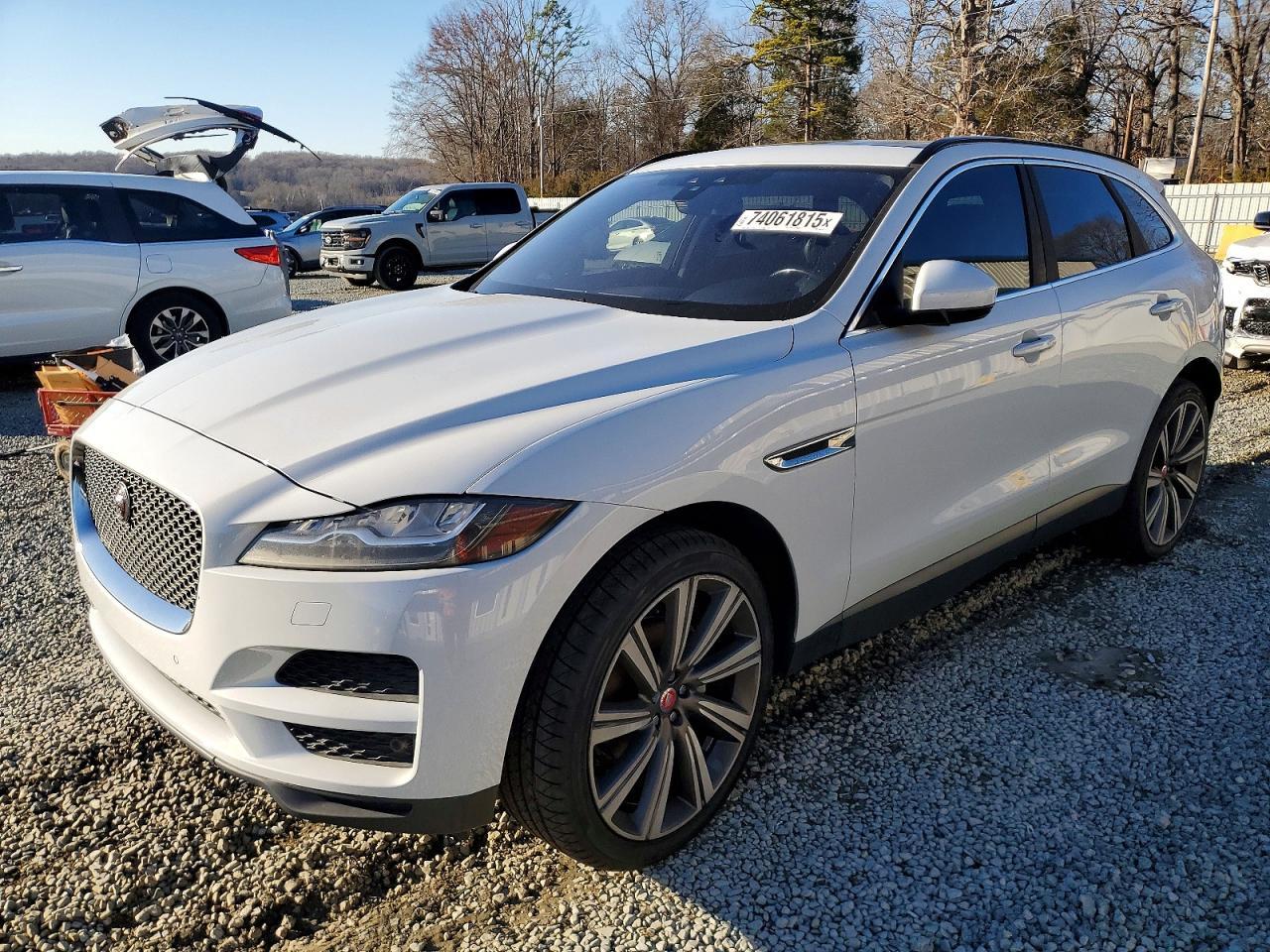 2017 JAGUAR F-Pace