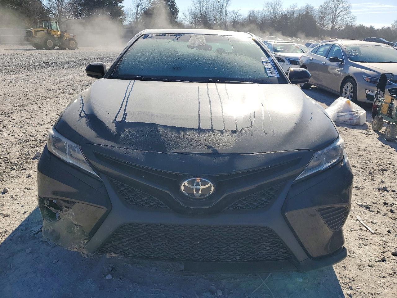 2018 TOYOTA CAMRY