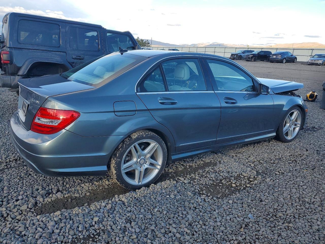 2012 MERCEDES-BENZ C-CLASS