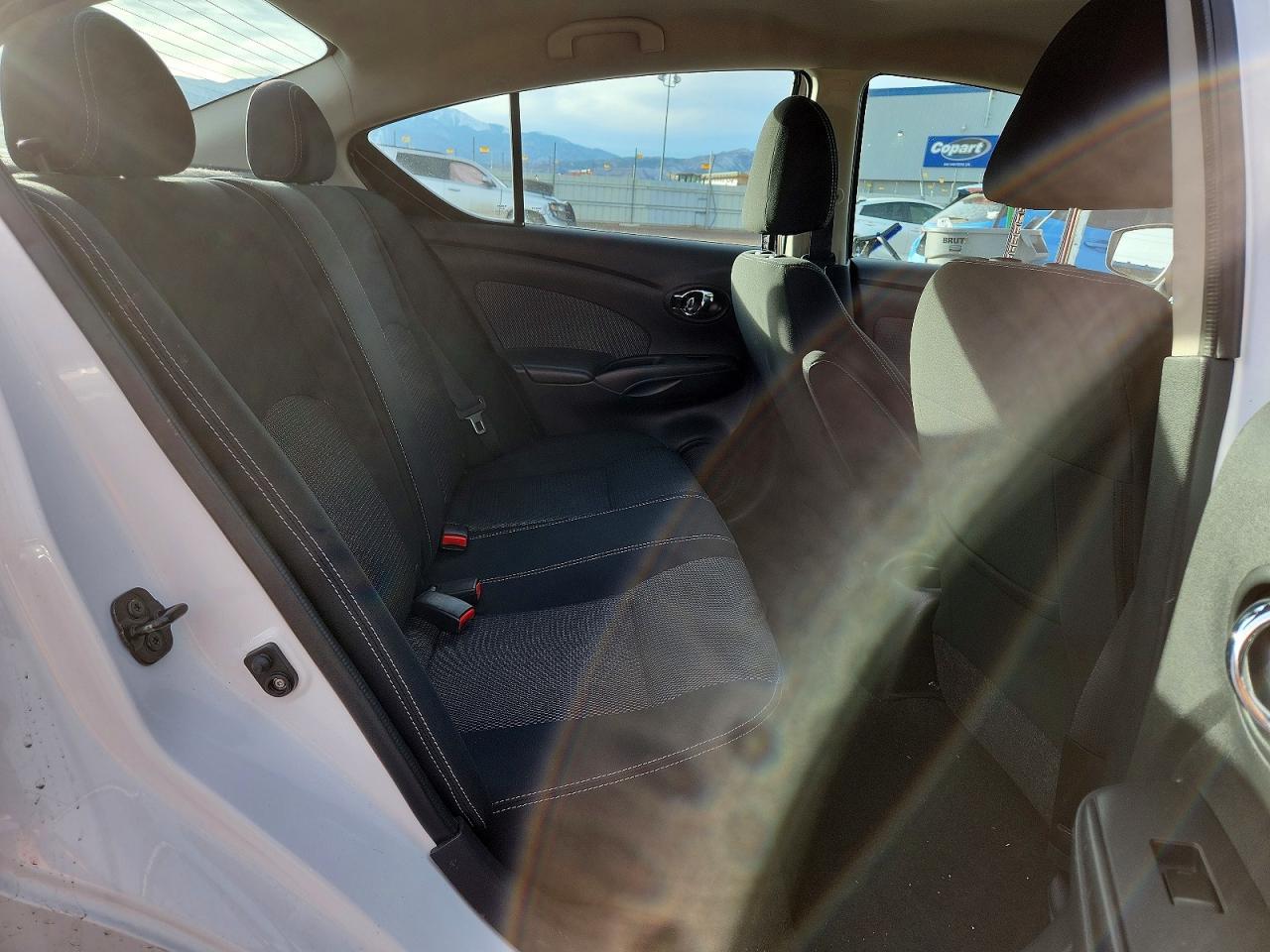 2015 NISSAN VERSA