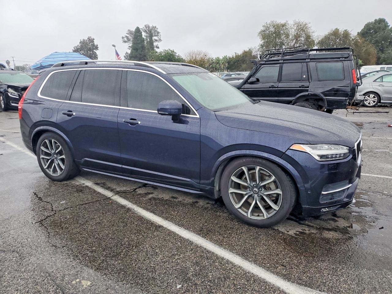 2019 VOLVO XC90
