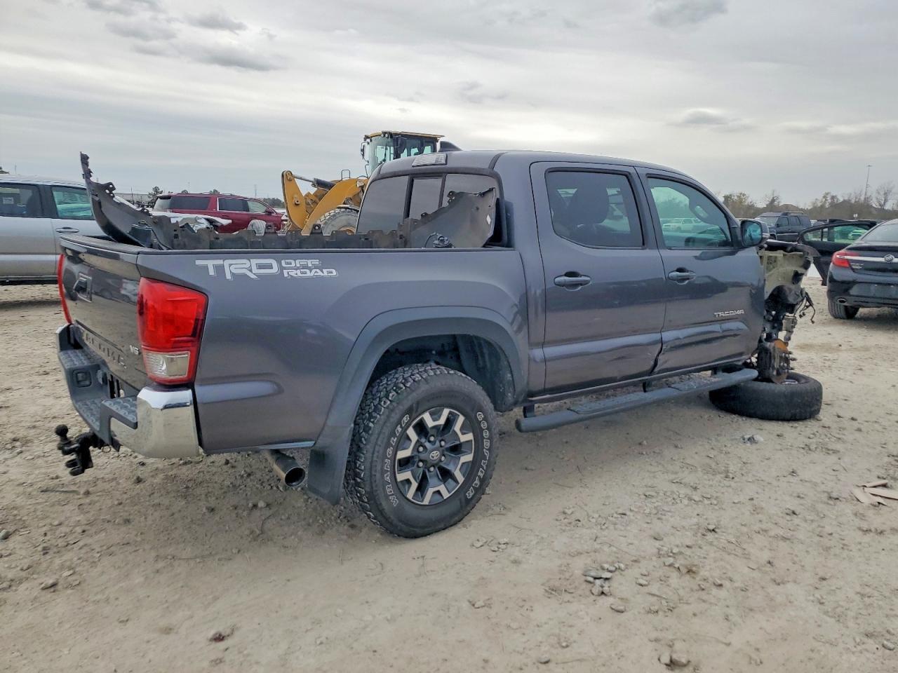 2016 TOYOTA TACOMA