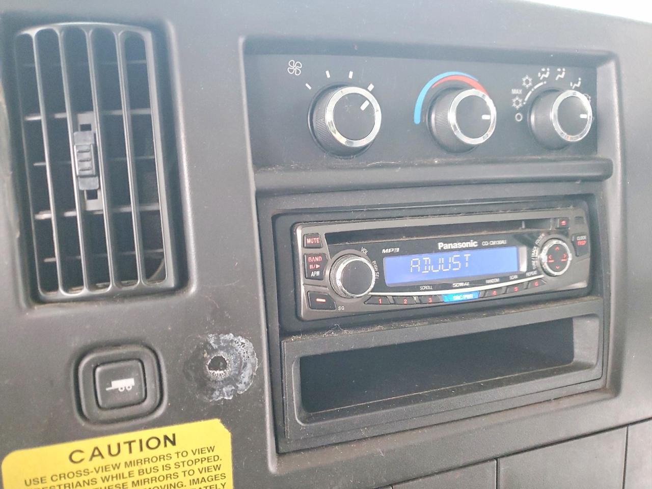 2011 CHEVROLET EXPRESS 2500