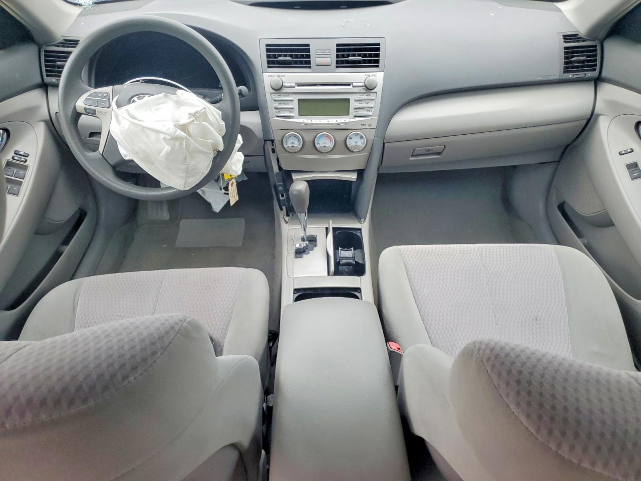 2010 TOYOTA CAMRY
