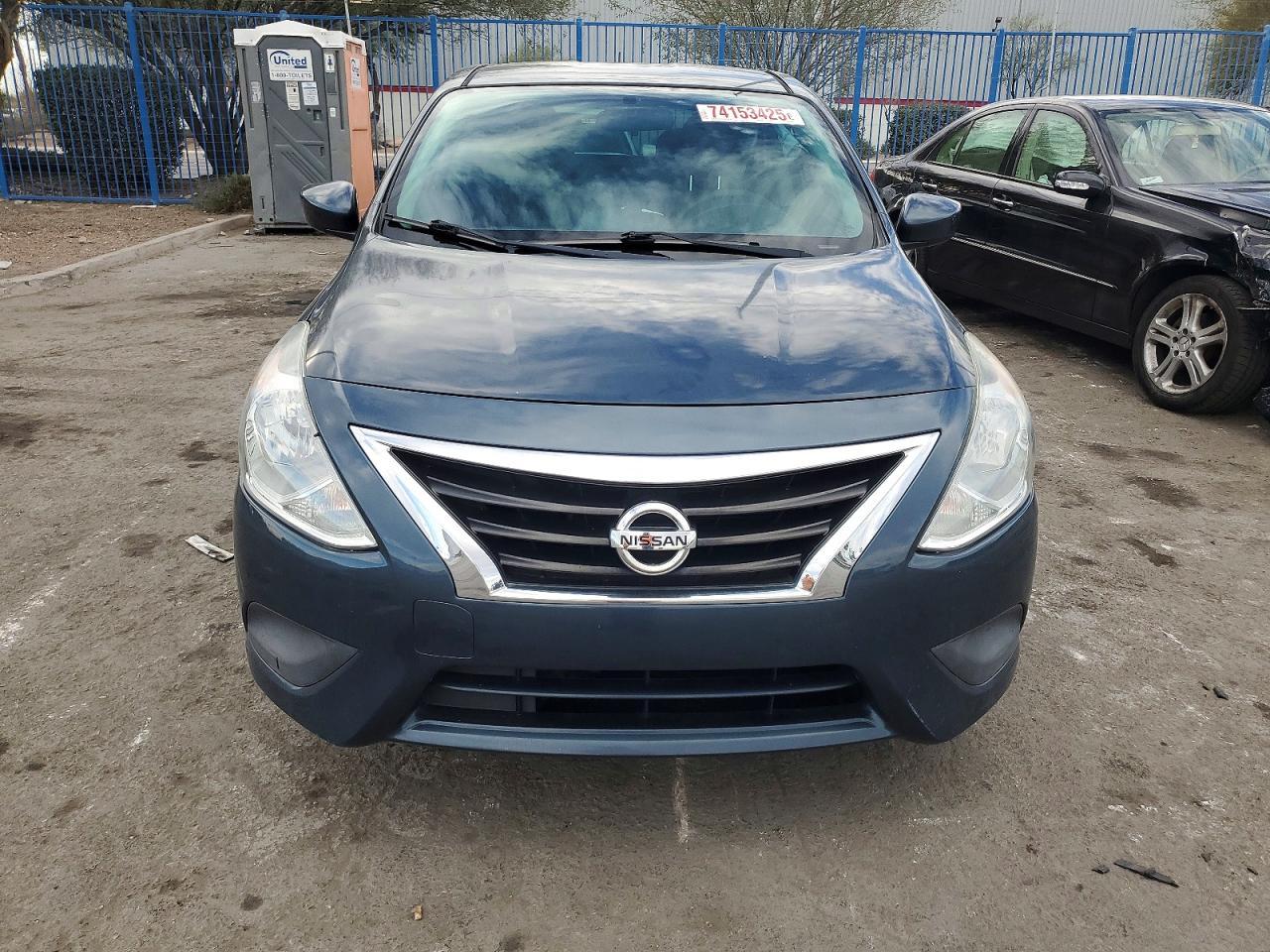 2015 NISSAN VERSA