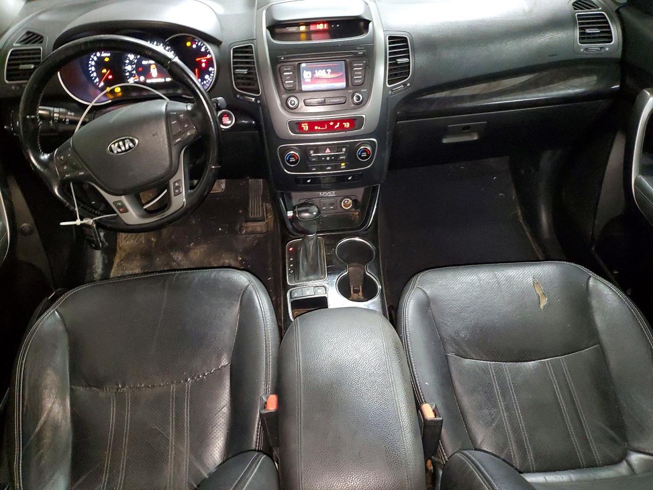 2014 KIA SORENTO