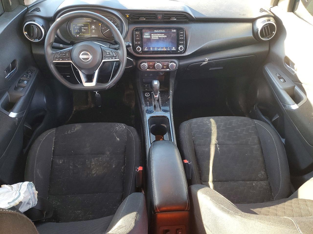 2024 NISSAN KICKS