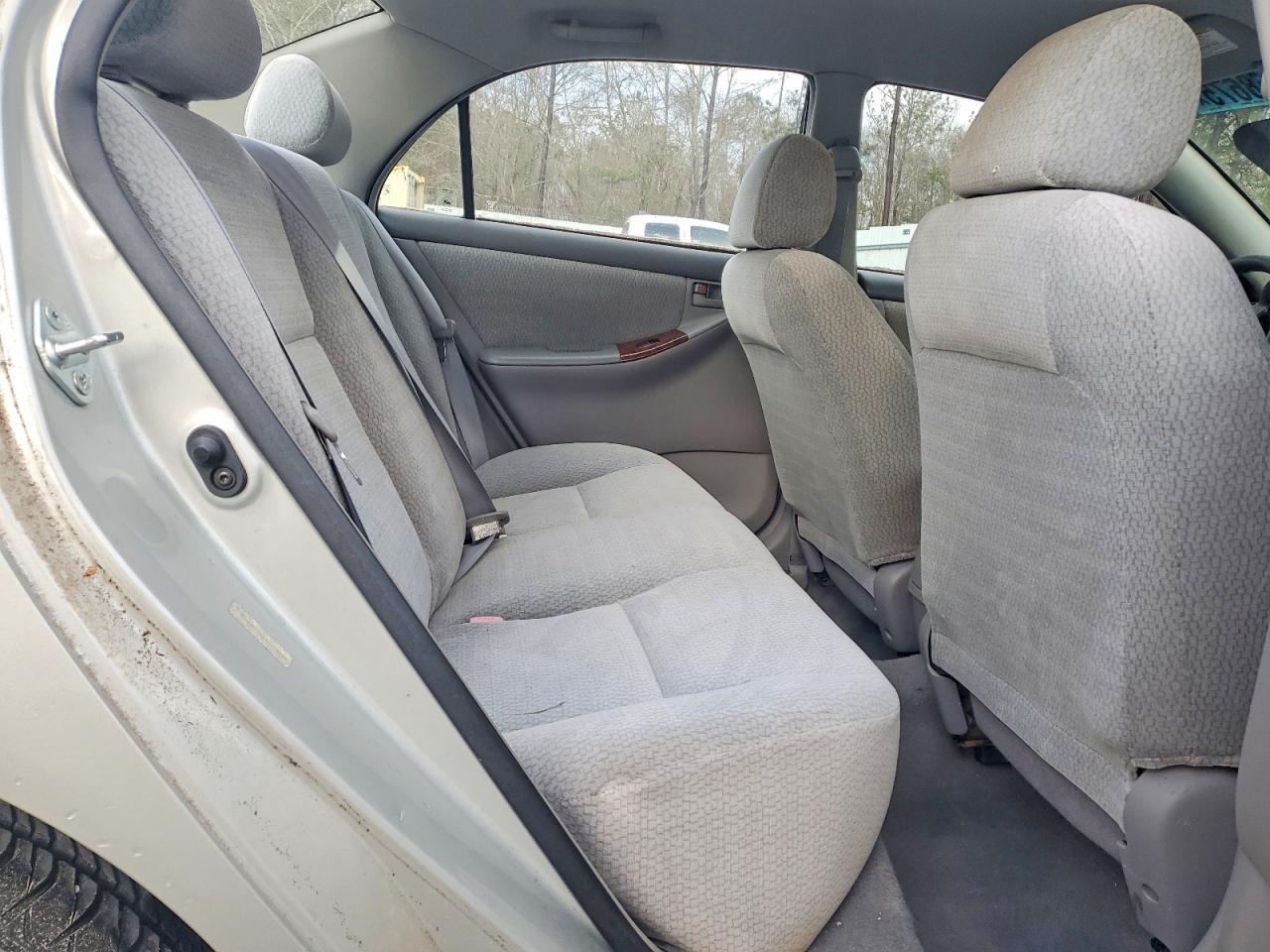 2004 TOYOTA COROLLA