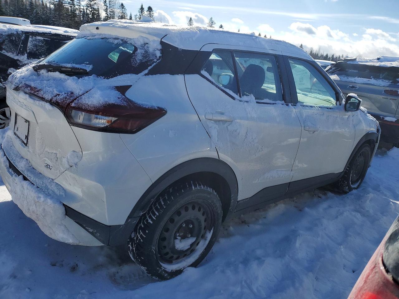 2021 NISSAN KICKS