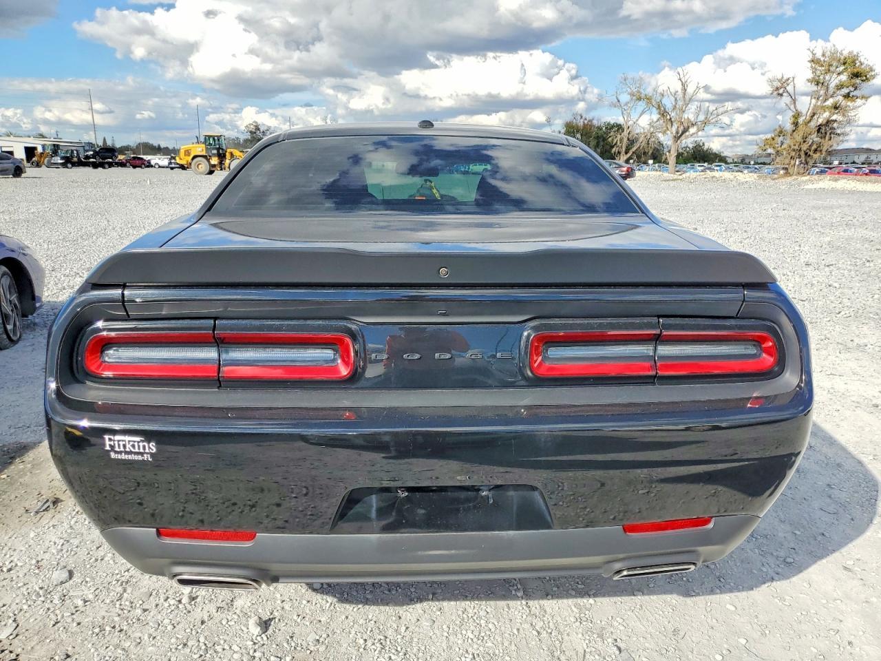 2022 DODGE Challenger