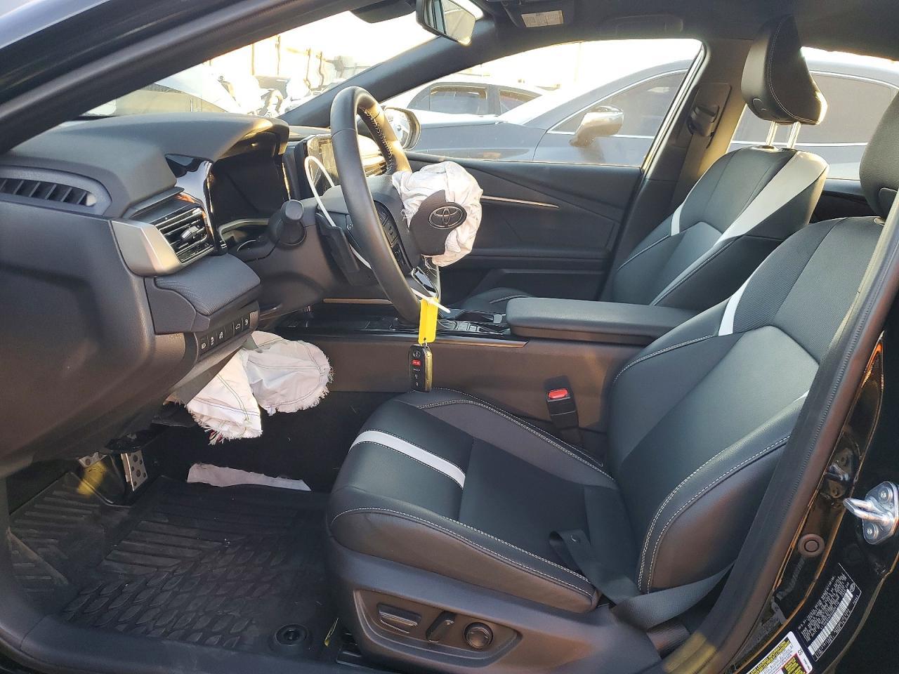 2025 TOYOTA CAMRY