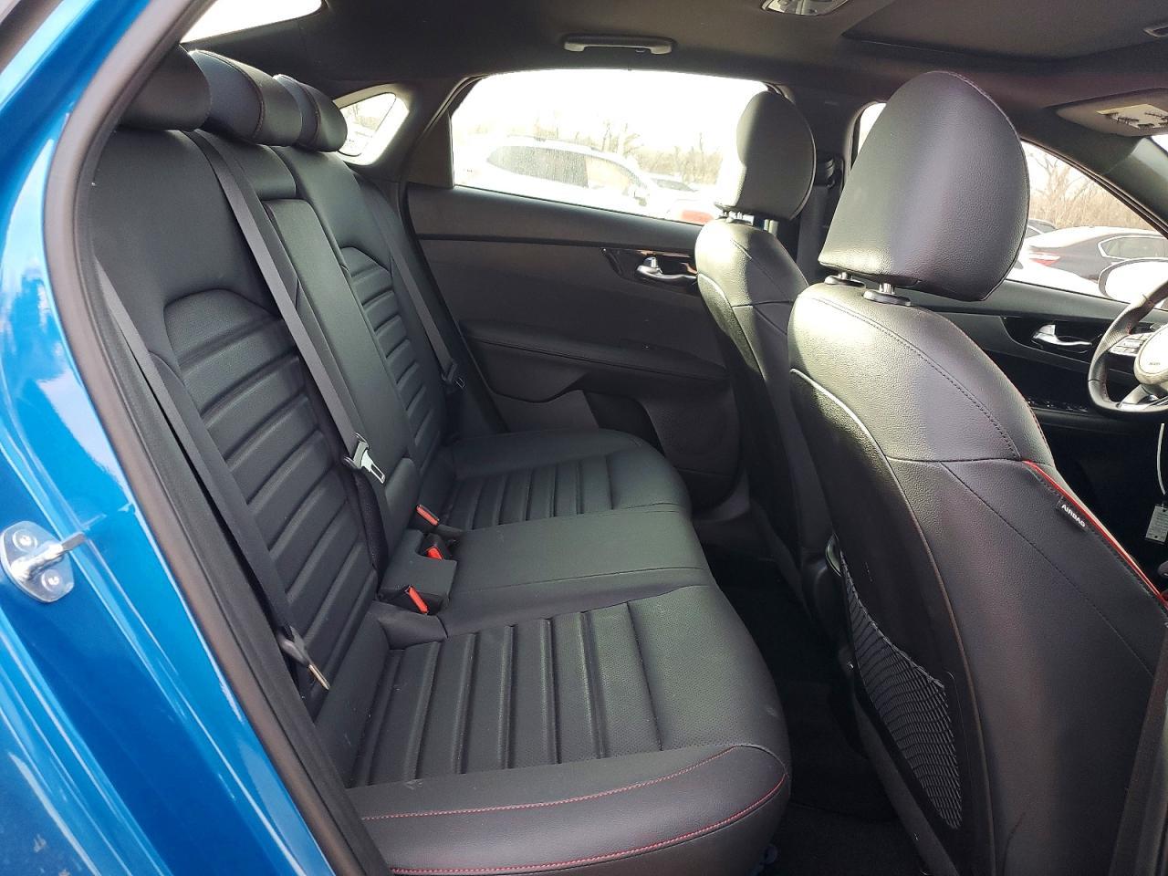 2023 KIA FORTE