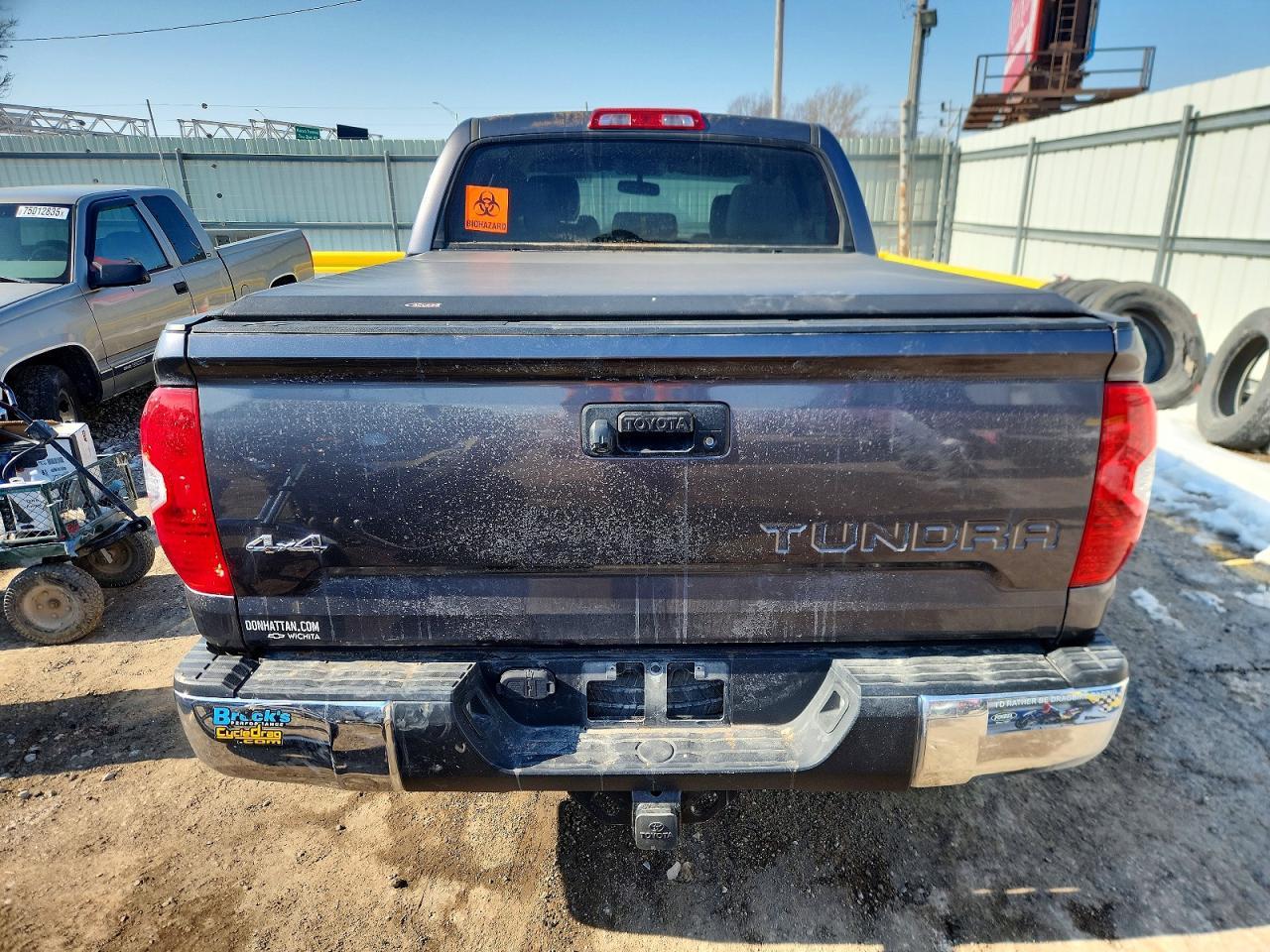 2017 TOYOTA TUNDRA