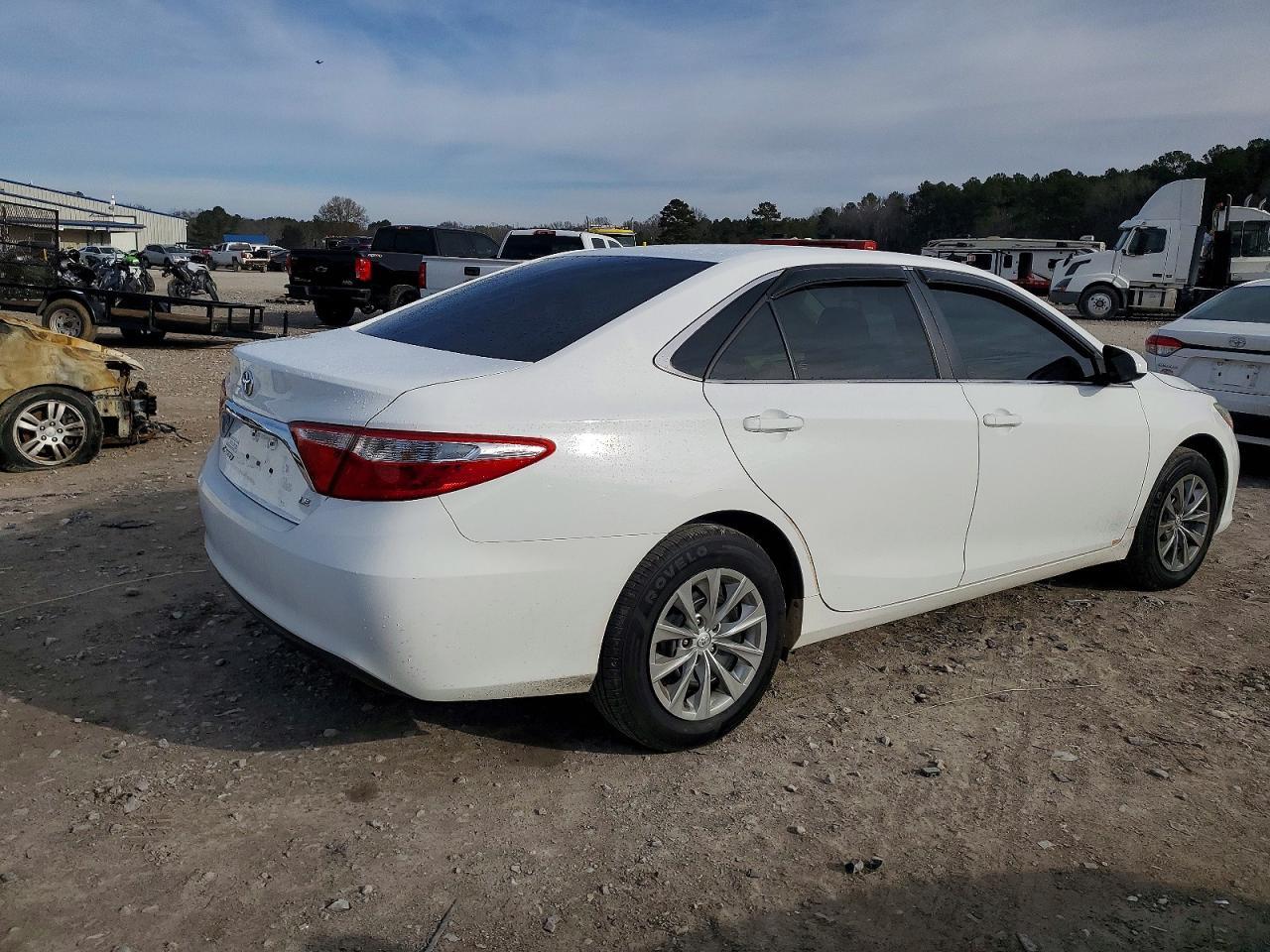 2017 TOYOTA CAMRY