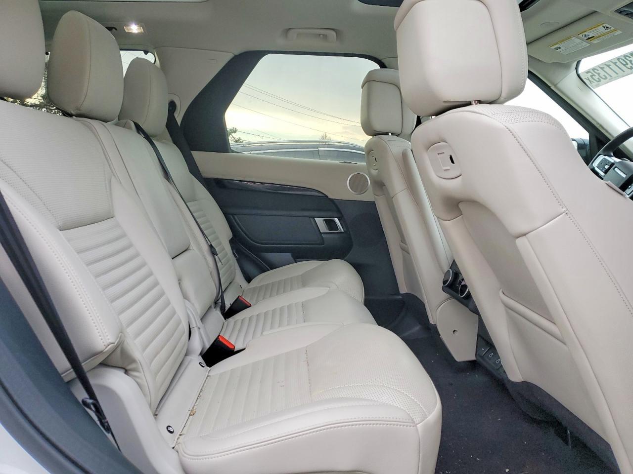 2025 LAND ROVER Discovery