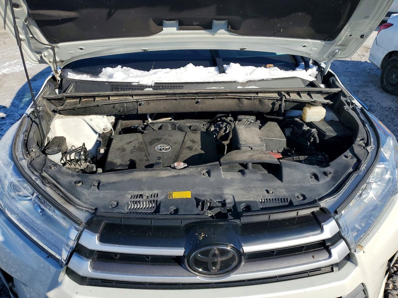 2018 TOYOTA HIGHLANDER