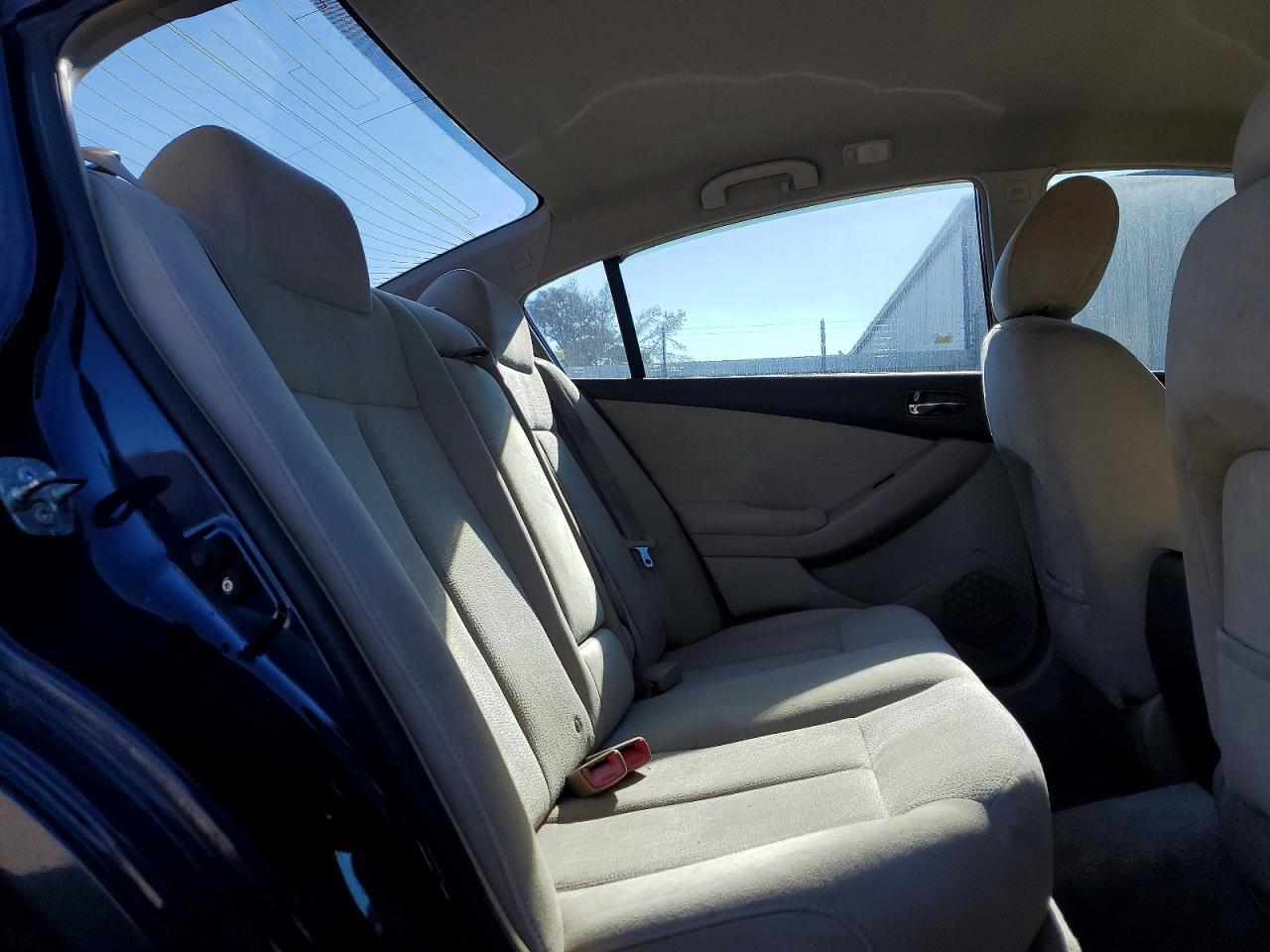 2010 NISSAN ALTIMA