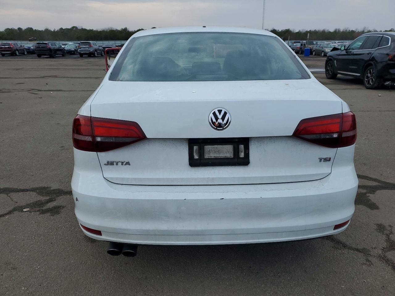 2018 VOLKSWAGEN JETTA