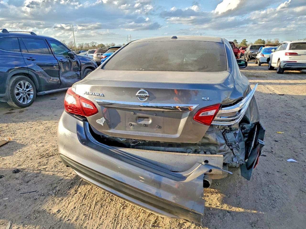 2017 NISSAN ALTIMA