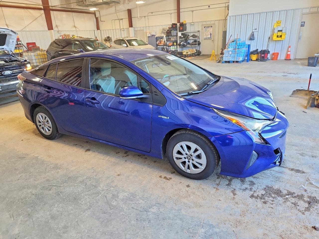 2017 TOYOTA PRIUS