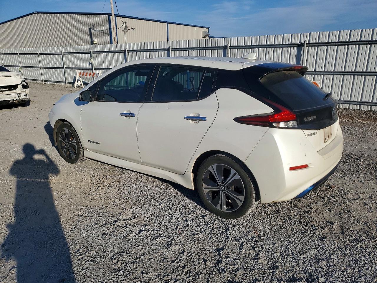2018 NISSAN LEAF