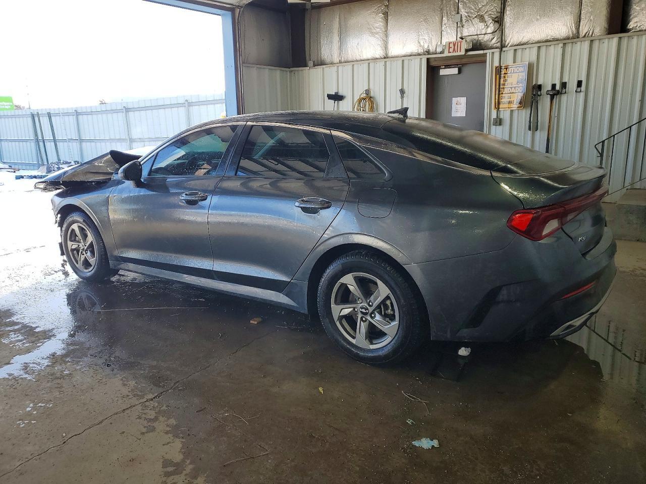 2022 KIA K5