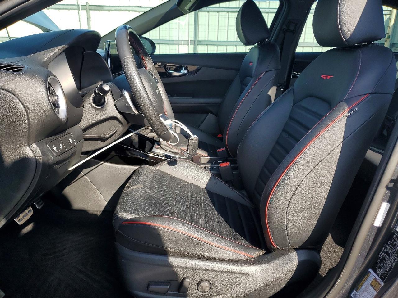 2024 KIA FORTE