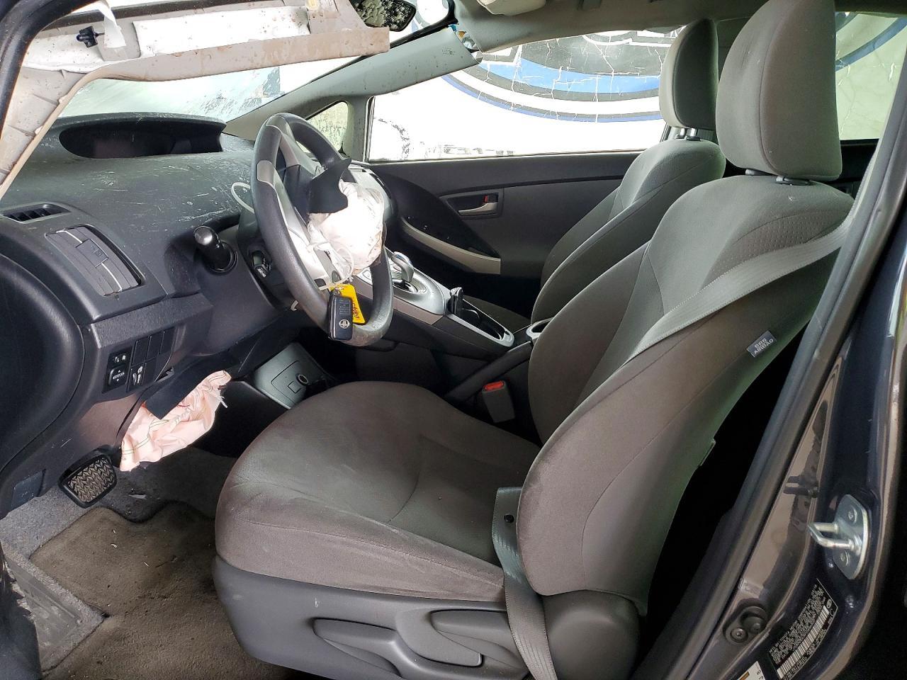 2015 TOYOTA PRIUS