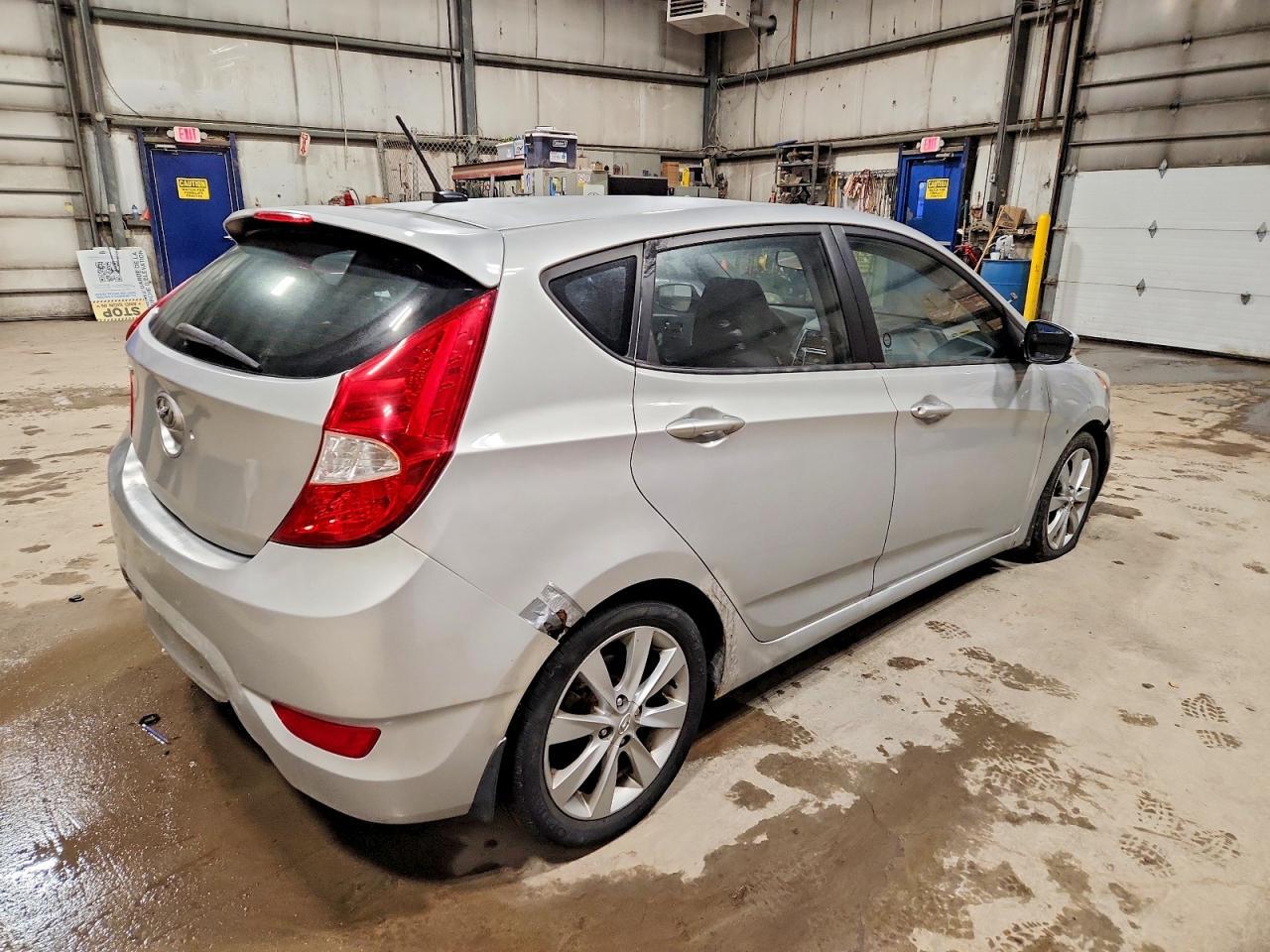 2012 HYUNDAI ACCENT