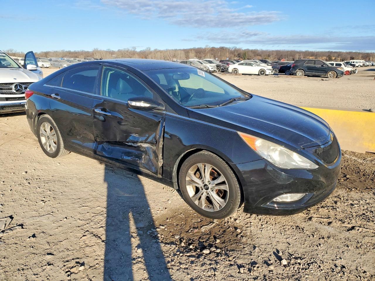 2011 HYUNDAI SONATA