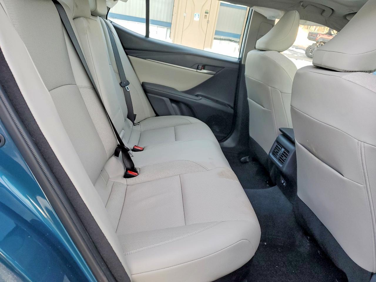 2025 TOYOTA CAMRY