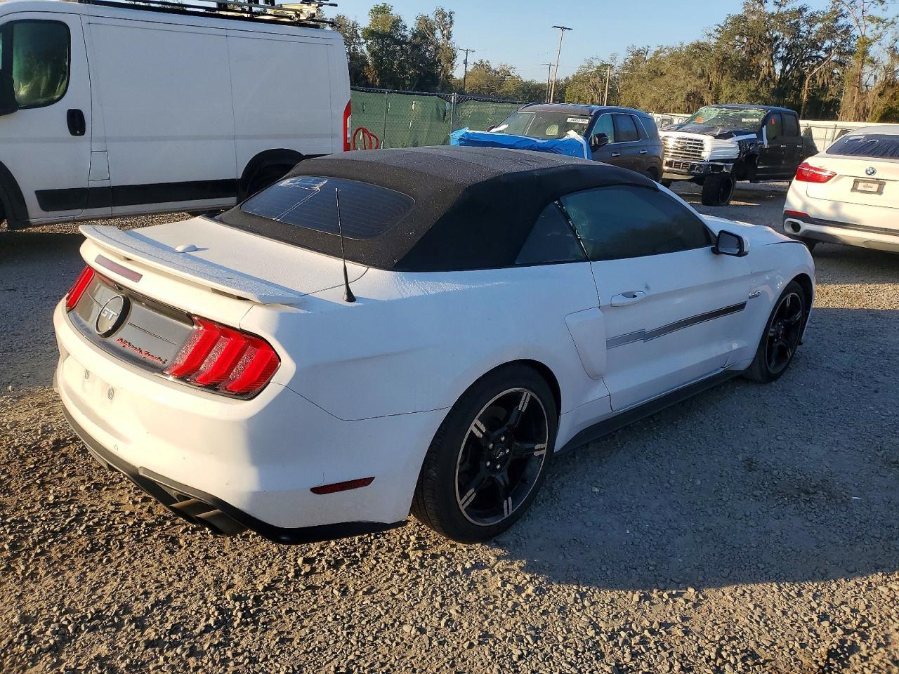 2021 FORD MUSTANG