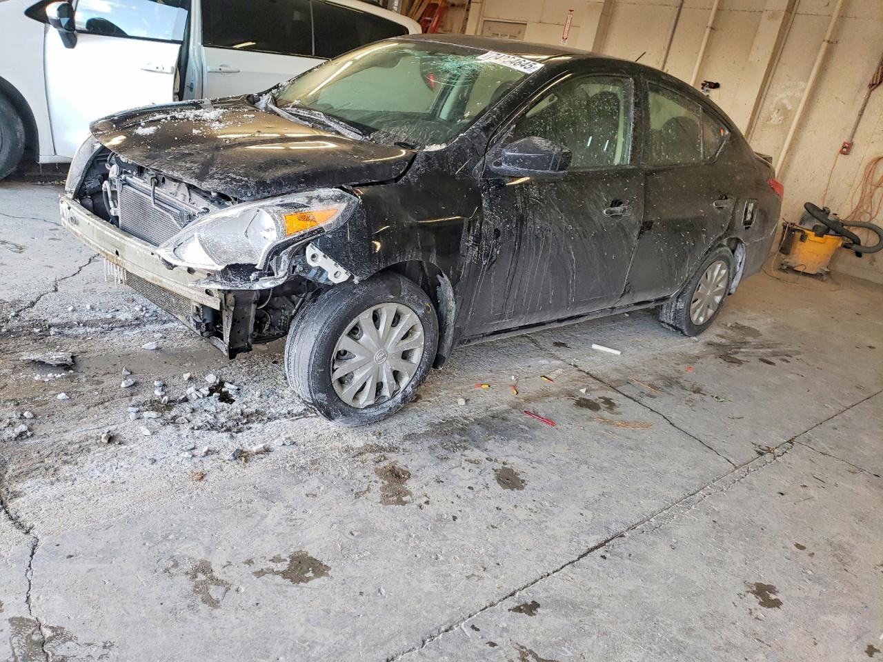 2018 NISSAN VERSA