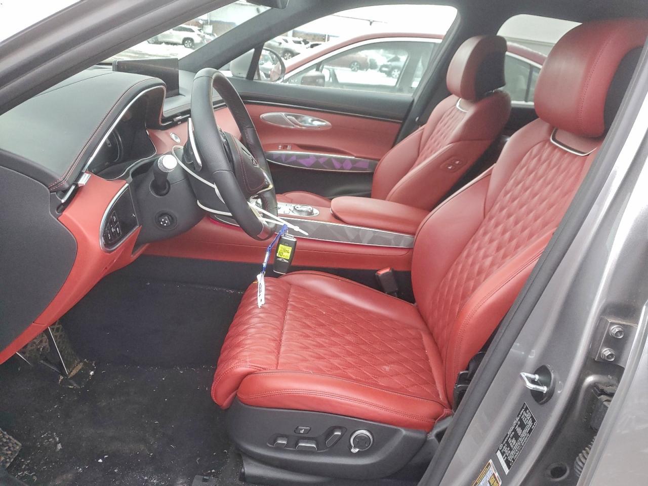 2024 GENESIS GV70