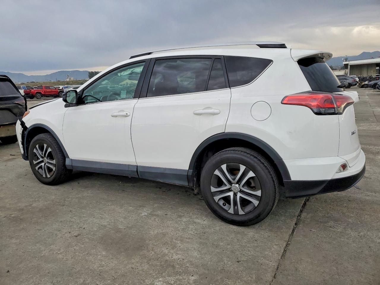 2016 TOYOTA RAV4
