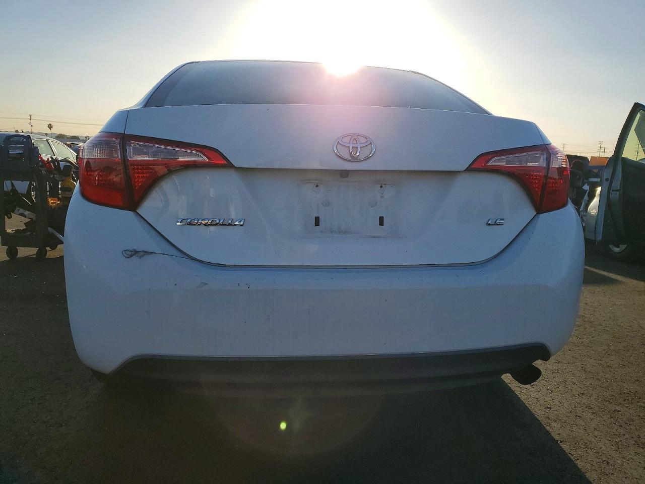 2018 TOYOTA COROLLA