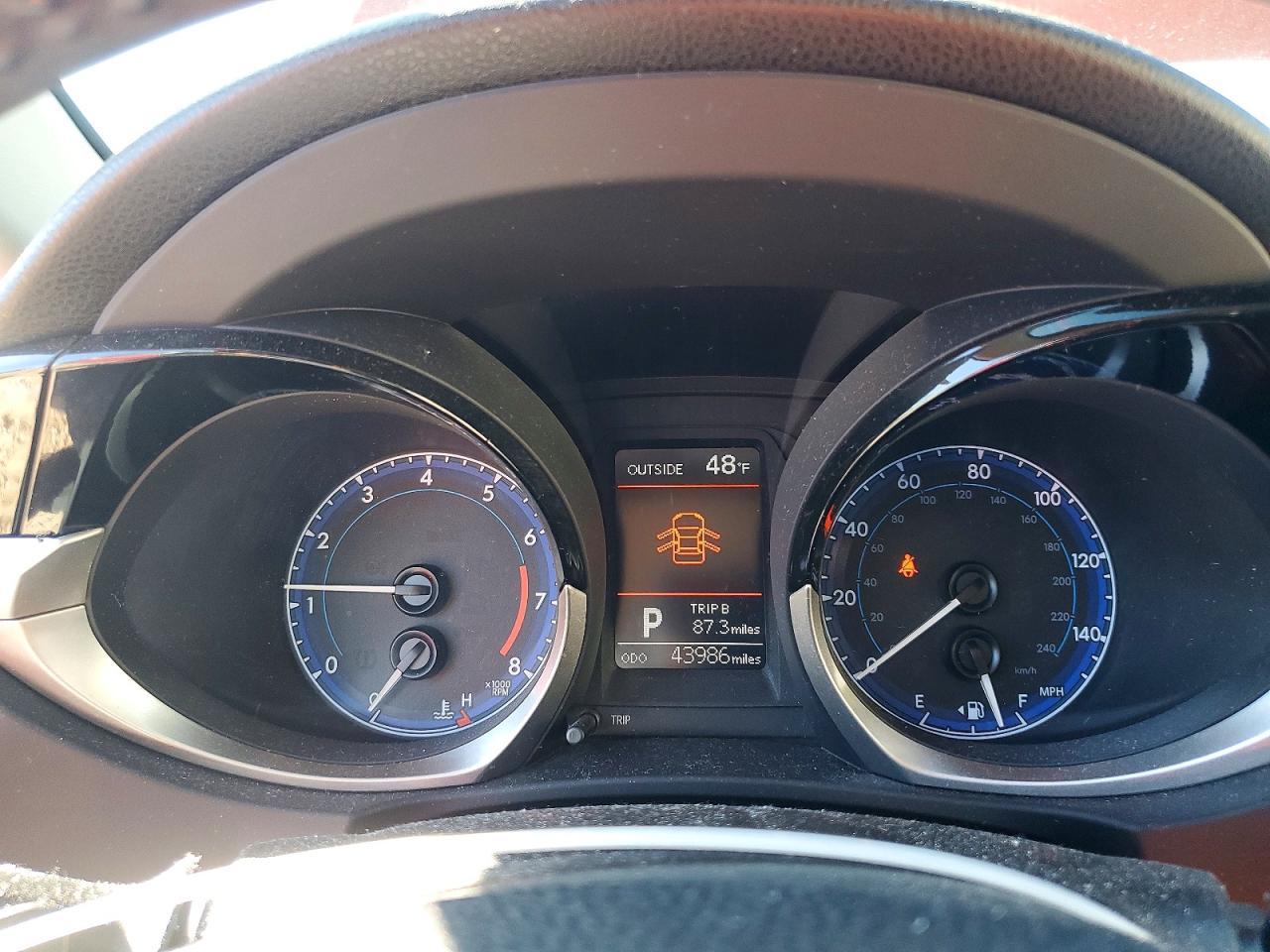 2016 TOYOTA COROLLA