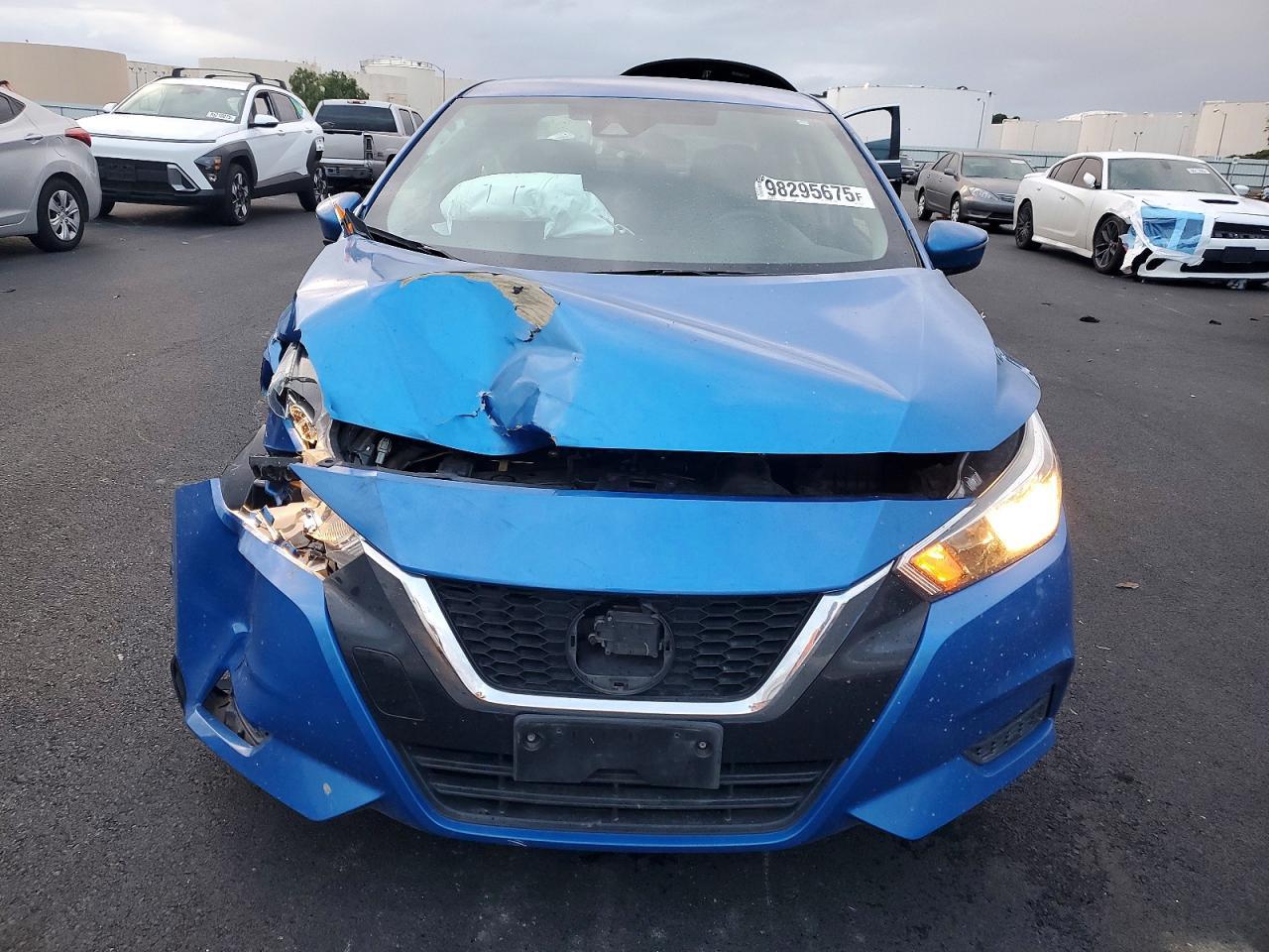 2021 NISSAN VERSA