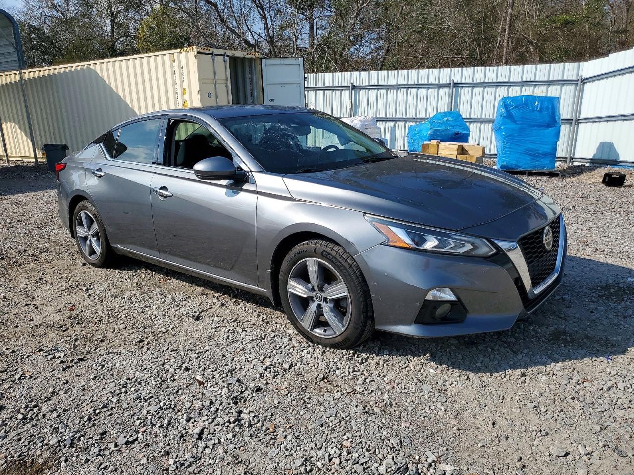2019 NISSAN ALTIMA