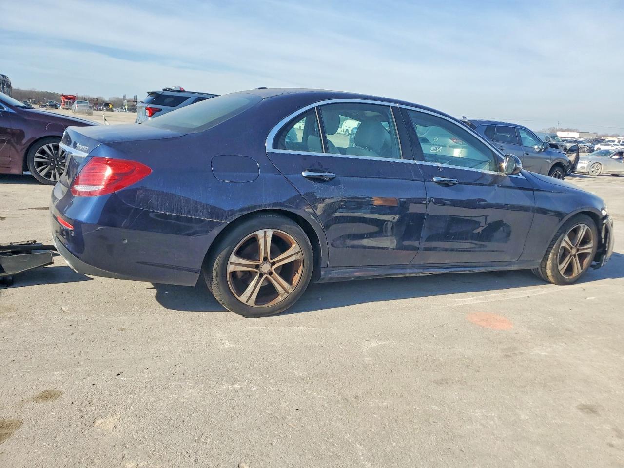 2017 MERCEDES-BENZ E-Class