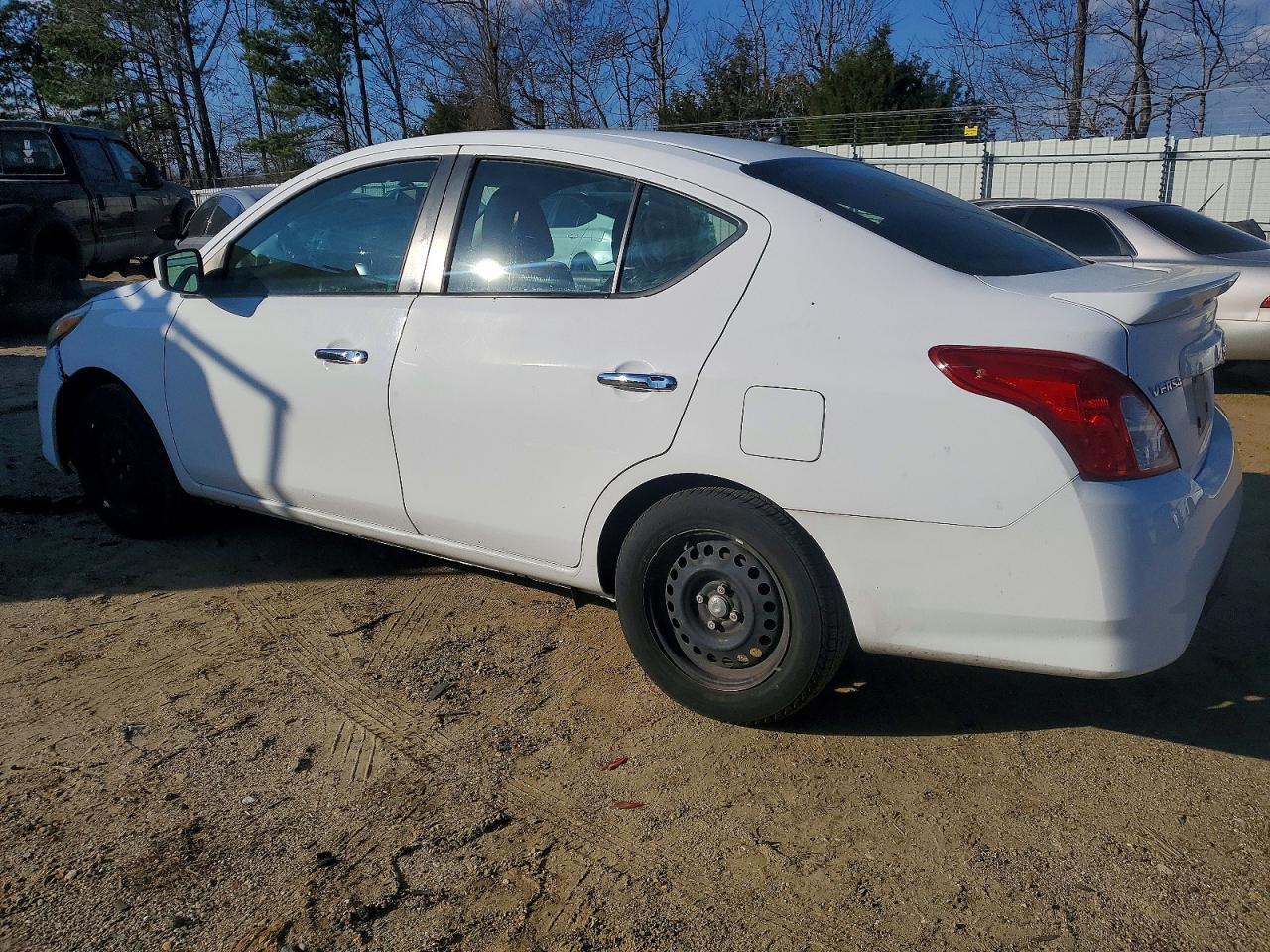 2019 NISSAN VERSA