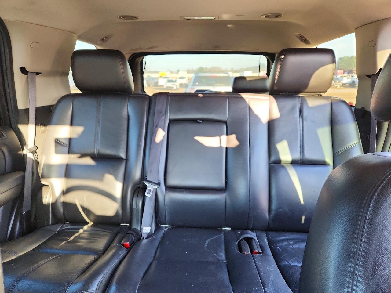 2011 CHEVROLET Tahoe