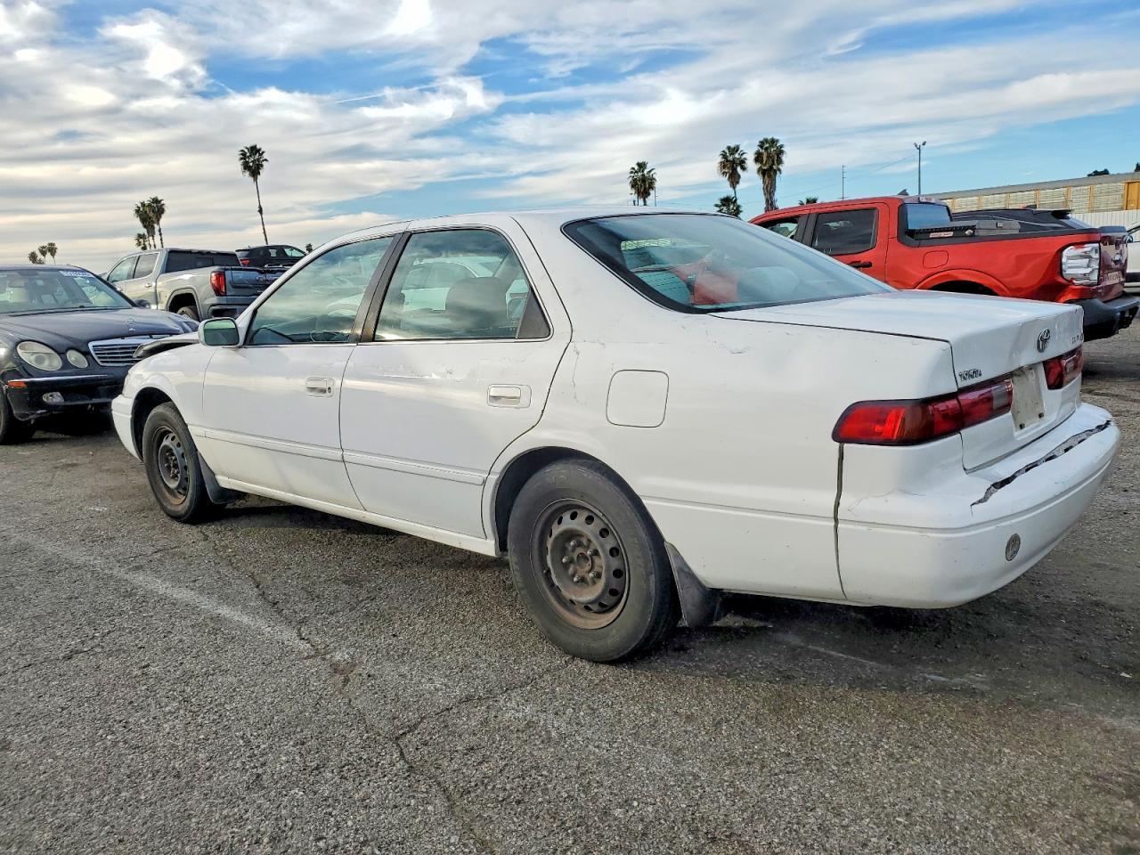 1998 TOYOTA CAMRY