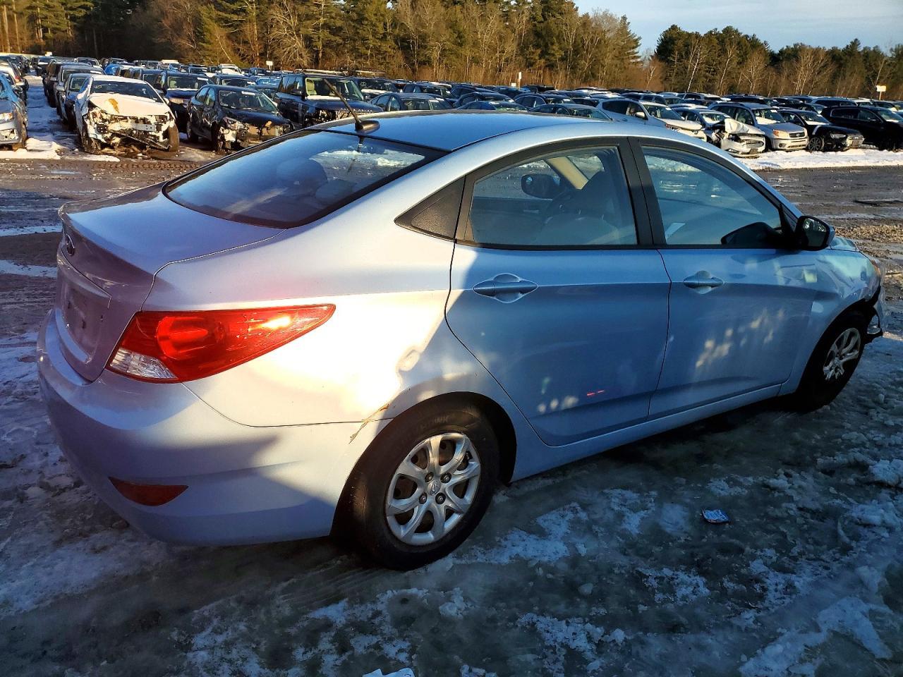 2013 HYUNDAI ACCENT